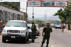 Ataque a Policía colombiana deja dos heridos cerca de frontera con Venezuela