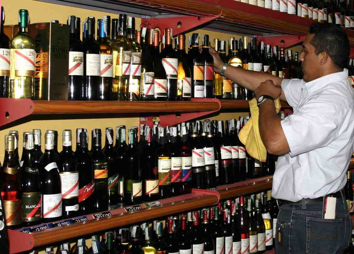 Las bebidas nacionales serán las que se podrán consumir en Navidad por altos precios de importadas