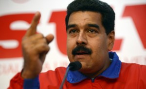Maduro a los acaparadores: Hay que identificar a los enemigos de la patria