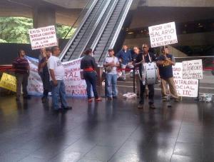 Trabajadores del Teresa Carreño protestan por un salario justo