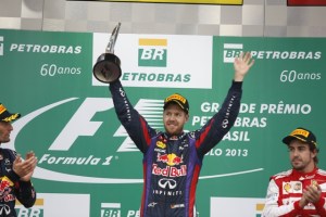 Vettel iguala, con 13 victorias, el récord de triunfos en una misma temporada (Fotos)