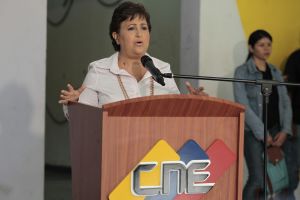 Lucena: Decreto del día de la lealtad a Chávez es potestad del Ejecutivo