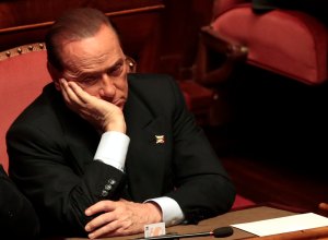 Berlusconi corre el riesgo de otro juicio por corrupción de testigos