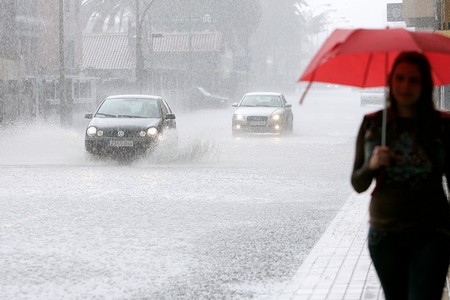 Lluvias débiles y moderadas este domingo en el occidente y sur del país