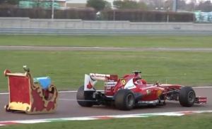 Santa llegará en Italia temprano… en una Ferrari F1