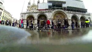 Venecia inundada por “acqua alta” (Video)