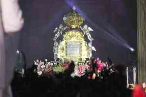 La Basílica de la Virgen de Chiquinquirá colmada de fieles