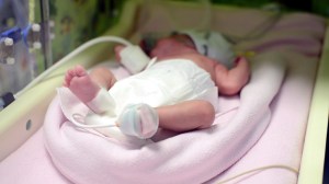 Bebé nace de una mujer que llevaba tres meses con muerte cerebral
