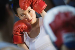 Conoce los beneficios del boxeo femenino