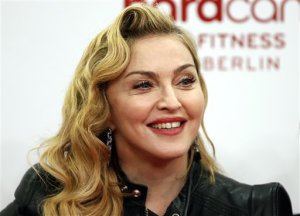 Madonna visita proyectos de ayuda en Haití