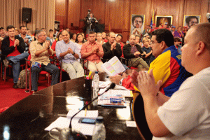 Maduro le pide a la MUD que traiga al país al “prófugo” Cocchiola