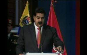 Maduro invitó a los empresarios a invertir en el país por una “patria querida”