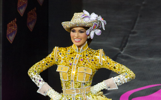 Miss Venezuela y su traje típico en Moscú (Fotos)