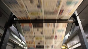Importadoras venden papel periódico hasta con 500% de sobreprecio, según Julio Chávez