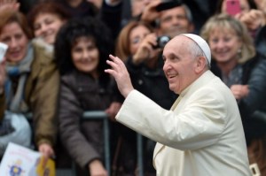 El Papa venera por primera vez en su pontificado a la Inmaculada Concepción