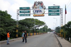 Cerrada la frontera en Táchira por disturbios: Un colombiano muerto y otro herido