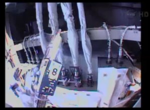 Culminó salida al espacio de astronautas para reparar falla en la ISS