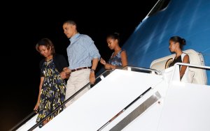 Obama inicia sus vacaciones en Hawai