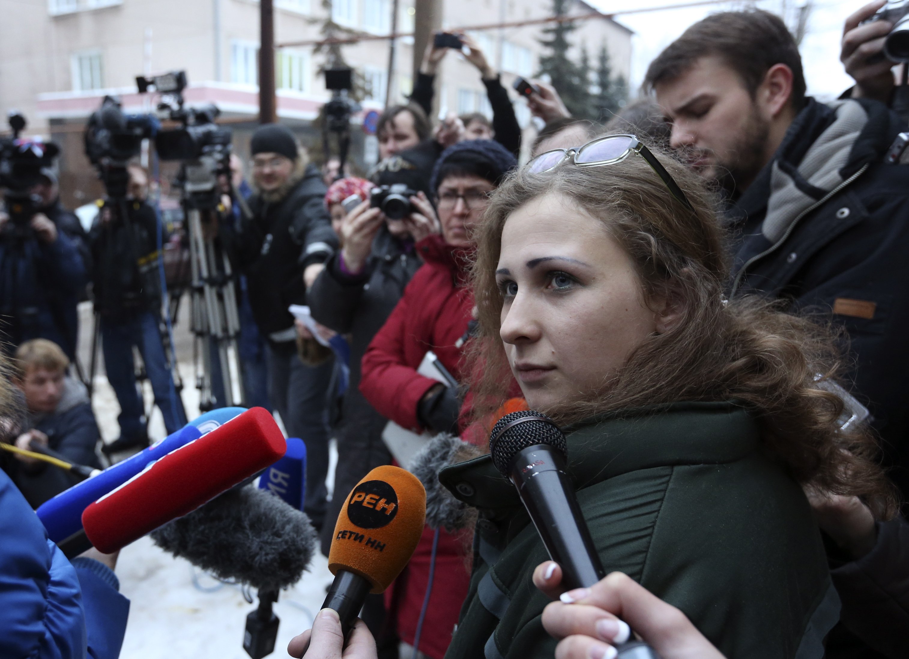 Las Pussy Riot María Aliójina y Nadezhda Tolokónnikova salen en libertad