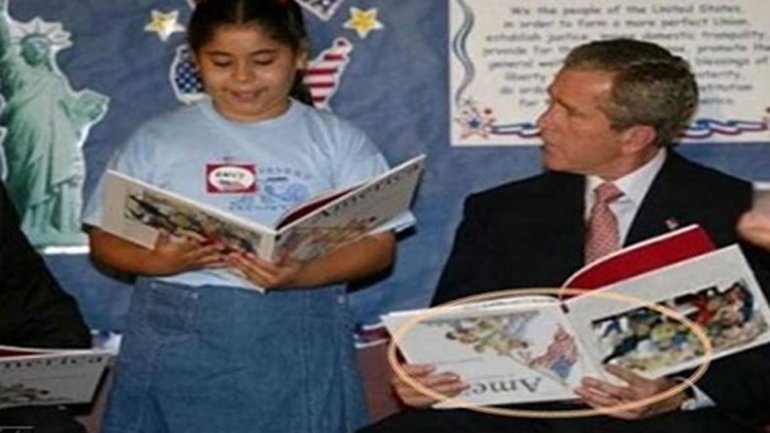 George-Bush-en-un-colegio-leyendo-un-libro-al-rev%C3%A9s.jpg
