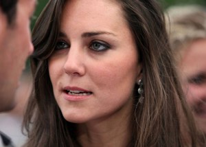 “Es agotador”: Kate Middleton se confiesa sobre la crianza de sus hijos durante el confinamiento (VIDEO)