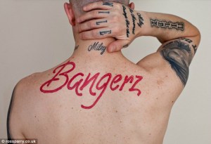 Hombre se tatúa a Miley Cyrus por todo el cuerpo (Fanatismo extremo + Fotos)