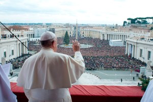 El Papa en su mensaje de Navidad pidió por la paz en el mundo