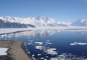 Deshielo antártico podría doblar las previsiones del aumento de nivel del mar