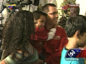 Familia Arreaza-Chávez “junta” con todo y apagón