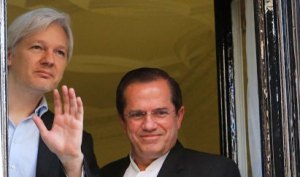 Ecuador saluda a Assange por Navidad y le reitera su protección