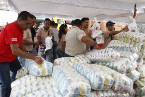 Bolivia envía a Venezuela azúcar, leche y palmito