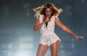 Beyoncé bate récord de ventas por iTunes