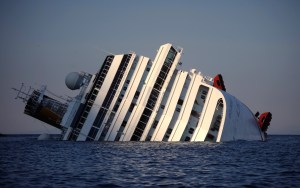 Crucero Concordia va a ser desguazado fuera de Italia