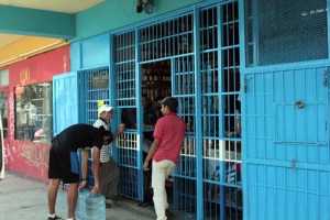 Al menos 200 licorerías en Anzoátegui han cerrado durante 2014