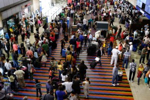 Espera en aeropuertos ha disminuido de 12 a 2 horas en un año, según Inac