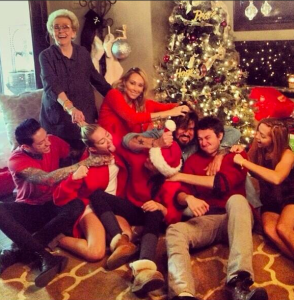 La familia de Miley Cyrus se pelea en Navidad (Foto)