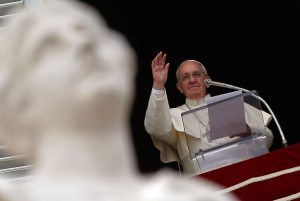 El Papa pide esfuerzos para que todas las familias puedan tener una casa