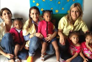 Damas salesianas regalan sonrisas a los venezolanos