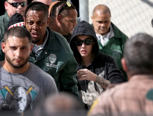 Más de 42.000 personas piden a la Casa Blanca deportar a Justin Bieber