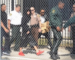 Justin Bieber pagó fianza de 2.500 dólares para salir en libertad