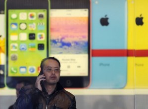Apple lanza el iPhone 5s y 5c para los usuarios de China Mobile