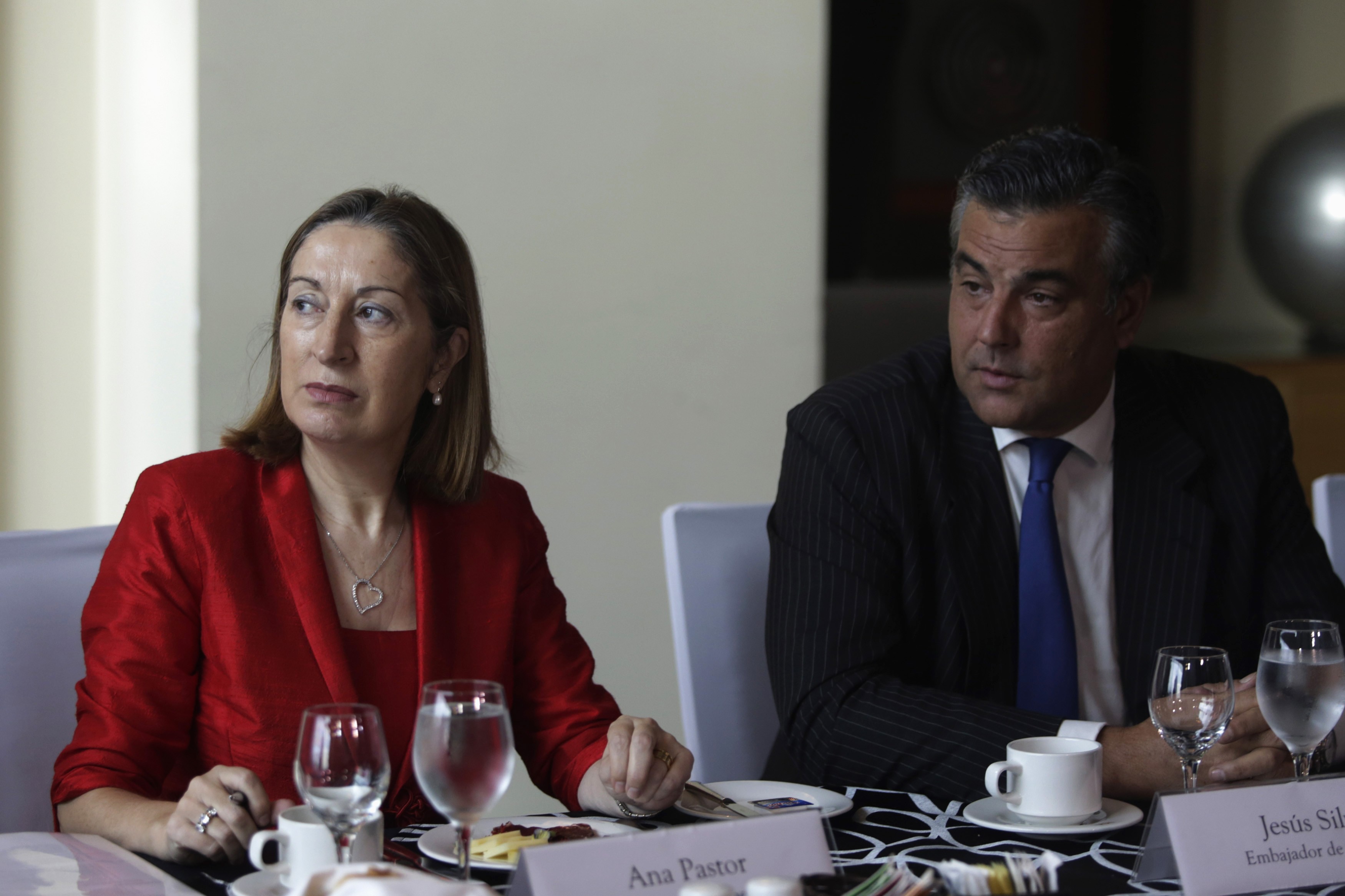 España anuncia primer acuerdo en conflicto contractual en el Canal de Panamá