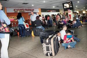 Excesiva demanda de pasajes congestiona los aeropuertos