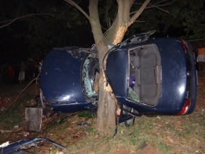 Murió conductor por impresionante colisión y volcamiento en San Félix