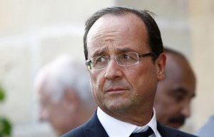 Miles de personas piden la dimisión de Hollande en las calles de París