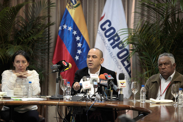 Chacón dice que hay crisis eléctrica en Valencia por culpa de “grupos violentos”
