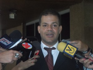 Omar Ávila: Nicolás nos cayó a embustes, en Venezuela sí hay devaluación