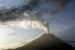Reportan gran actividad sísmica en volcán Tungurahua de Ecuador