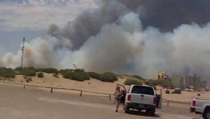 Incendio en reserva forestal argentina obliga a evacuar a miles de turistas