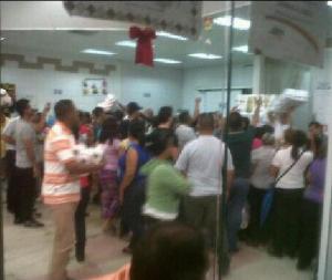 Así compran el papel higiénico en Puerto Ordaz (Foto)